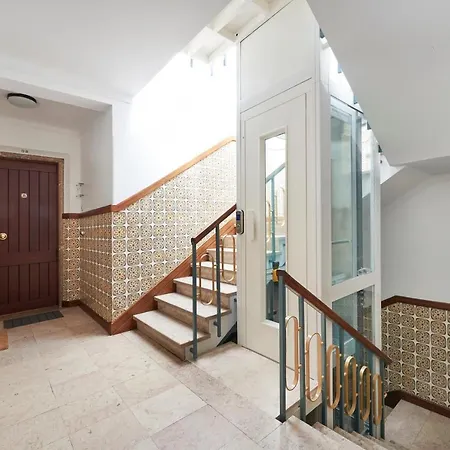 Near The Beach! Cascais! Apartament